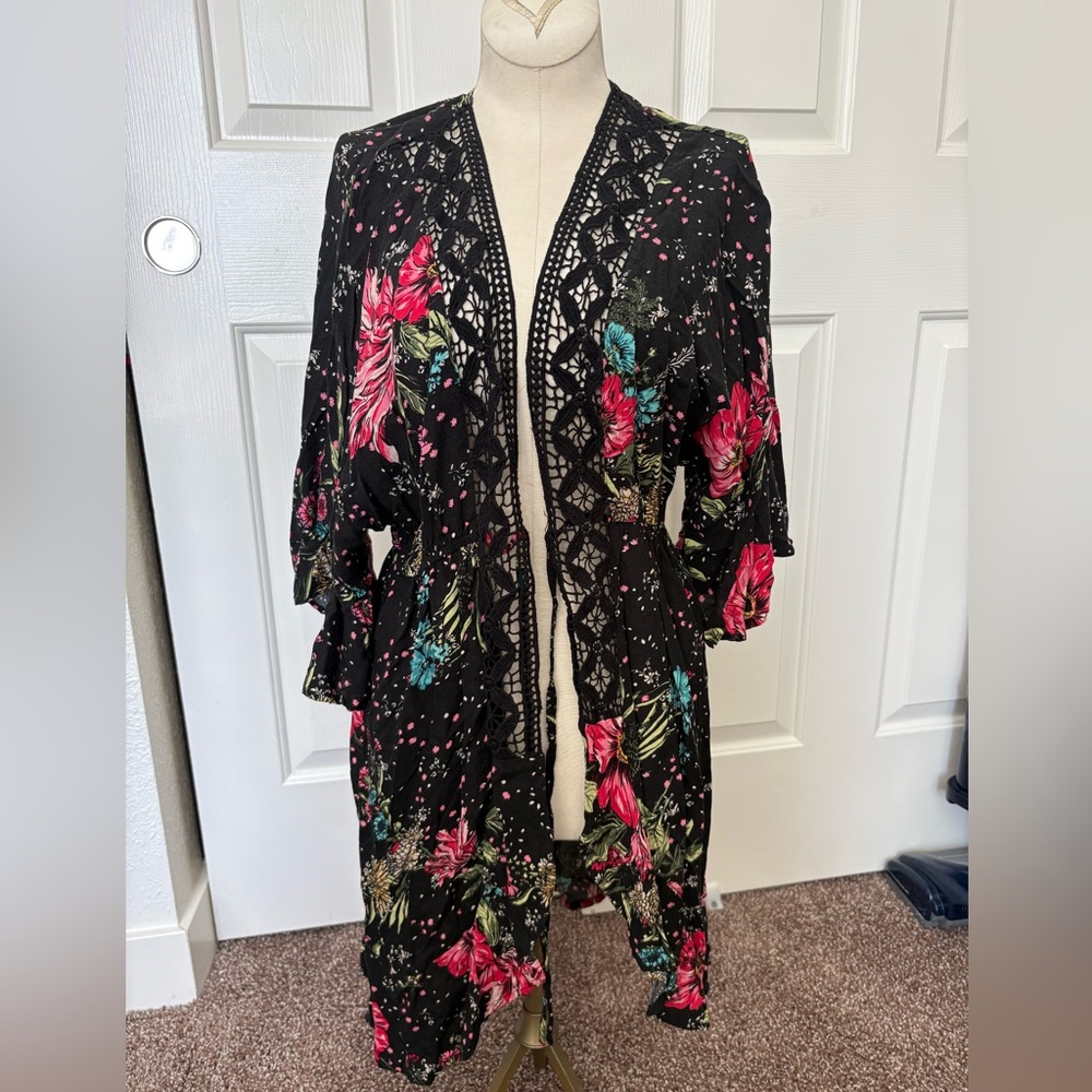 Maurices Black and Pink Floral Kimono